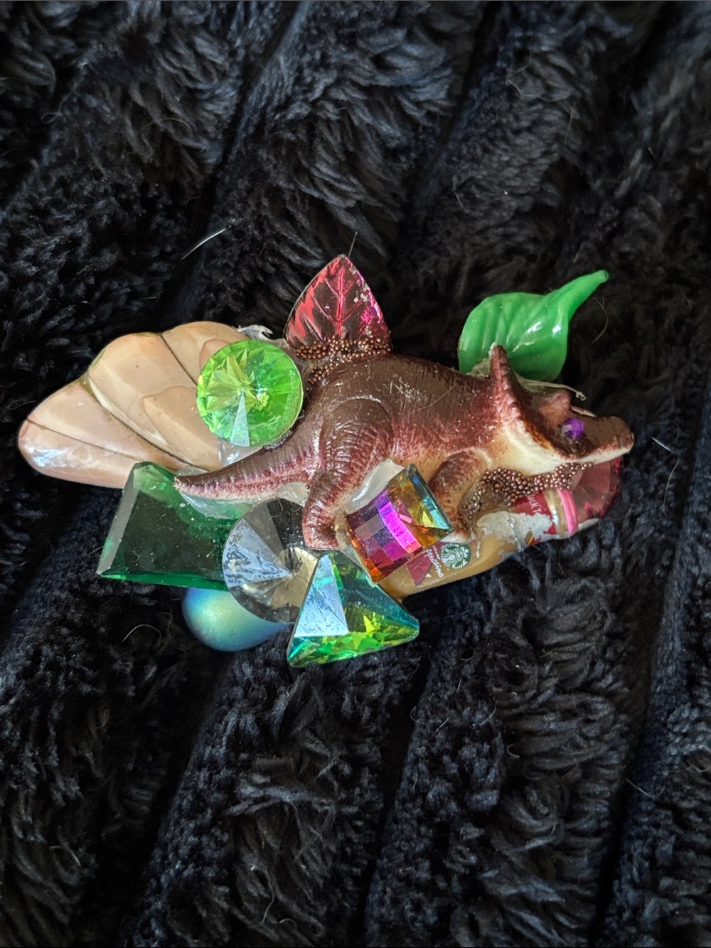 WENDY GELL RING with Crystals and Dinosaur.🦖